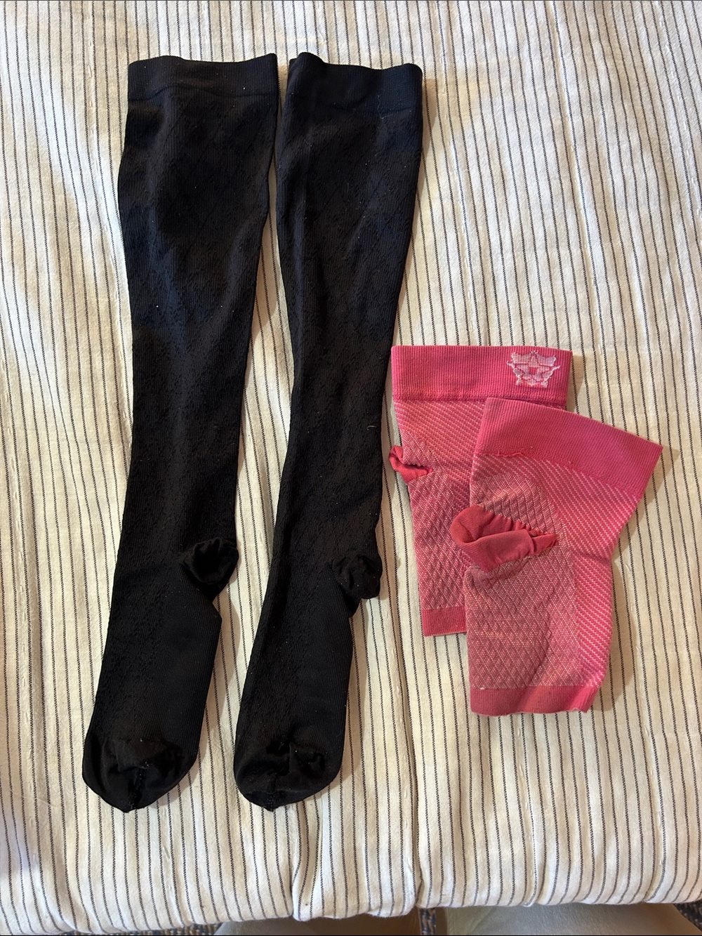 Black Knee-High Compression Socks and Pink Toeless Anklet Compression Socks Set